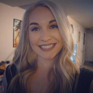 Meet your Posher, Danica